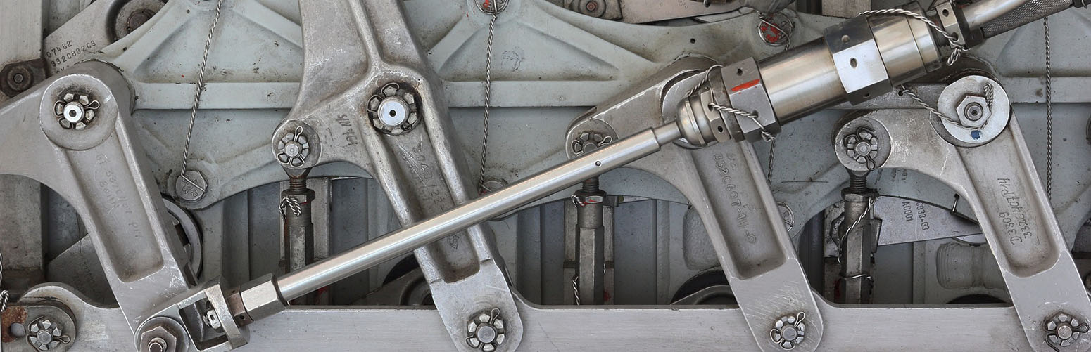 hydraulic oil cooling with a shell and tube oil cooler
